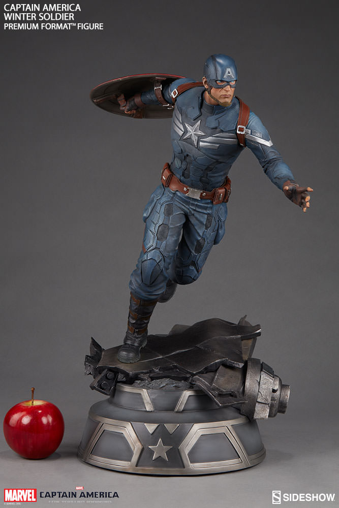 Captain America Premium Format Figure (The Winter Soldier)