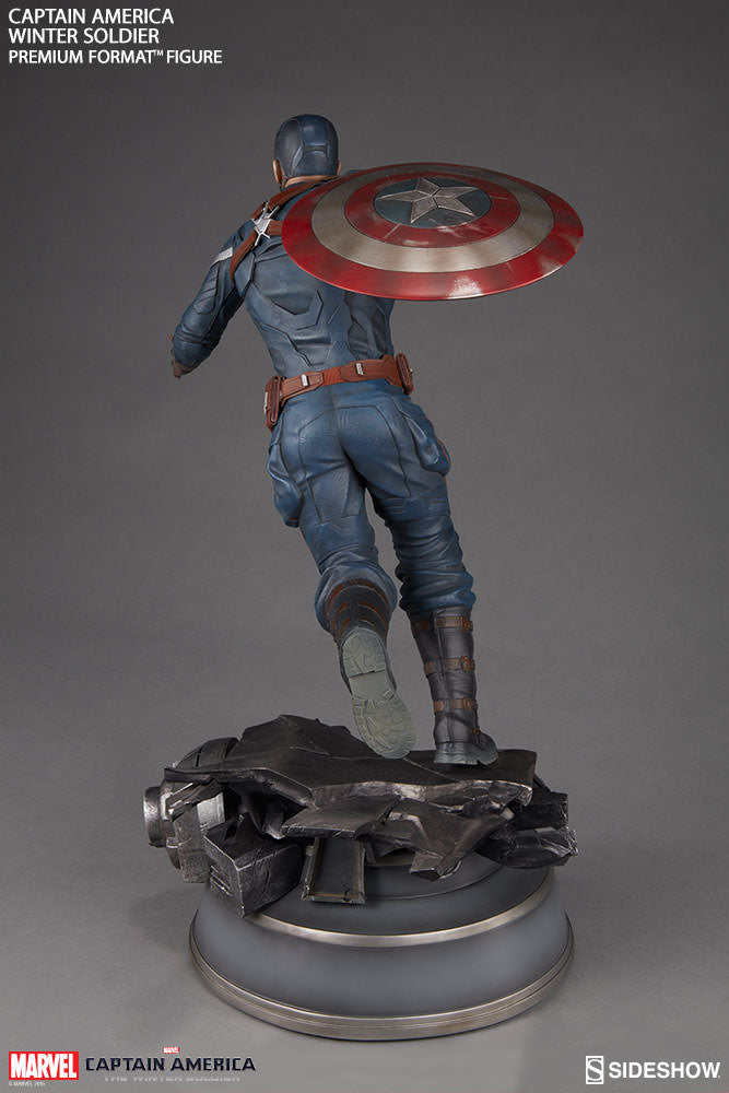Captain America Premium Format Figure (The Winter Soldier)