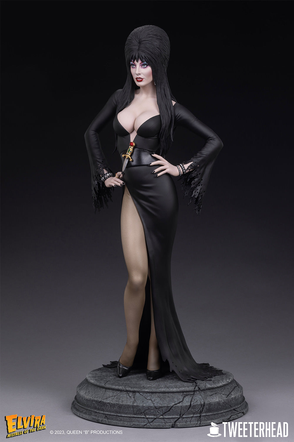 Elvira Mistress of the Dark 1/4 Scale Maquette by Tweeterhead