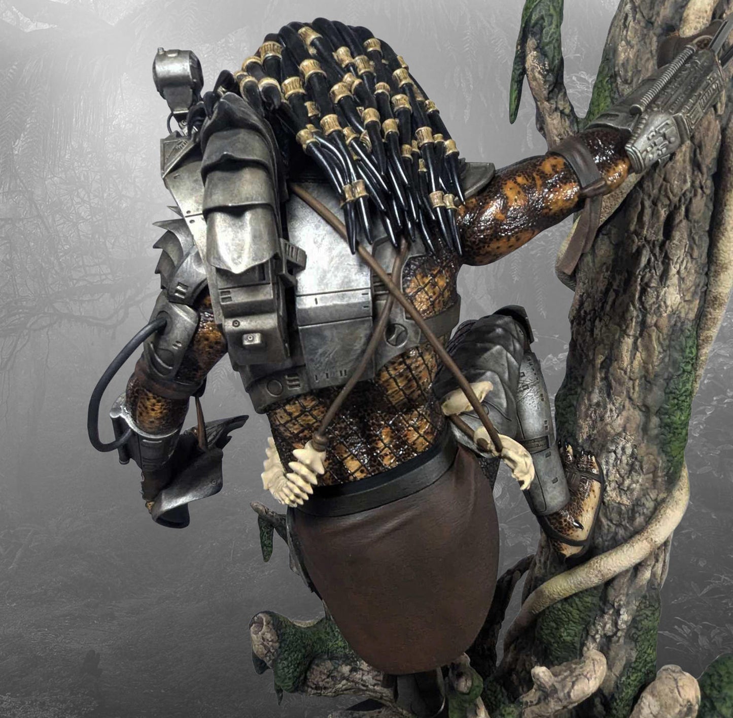 Jungle Hunter Predator 1/4 Scale Statue