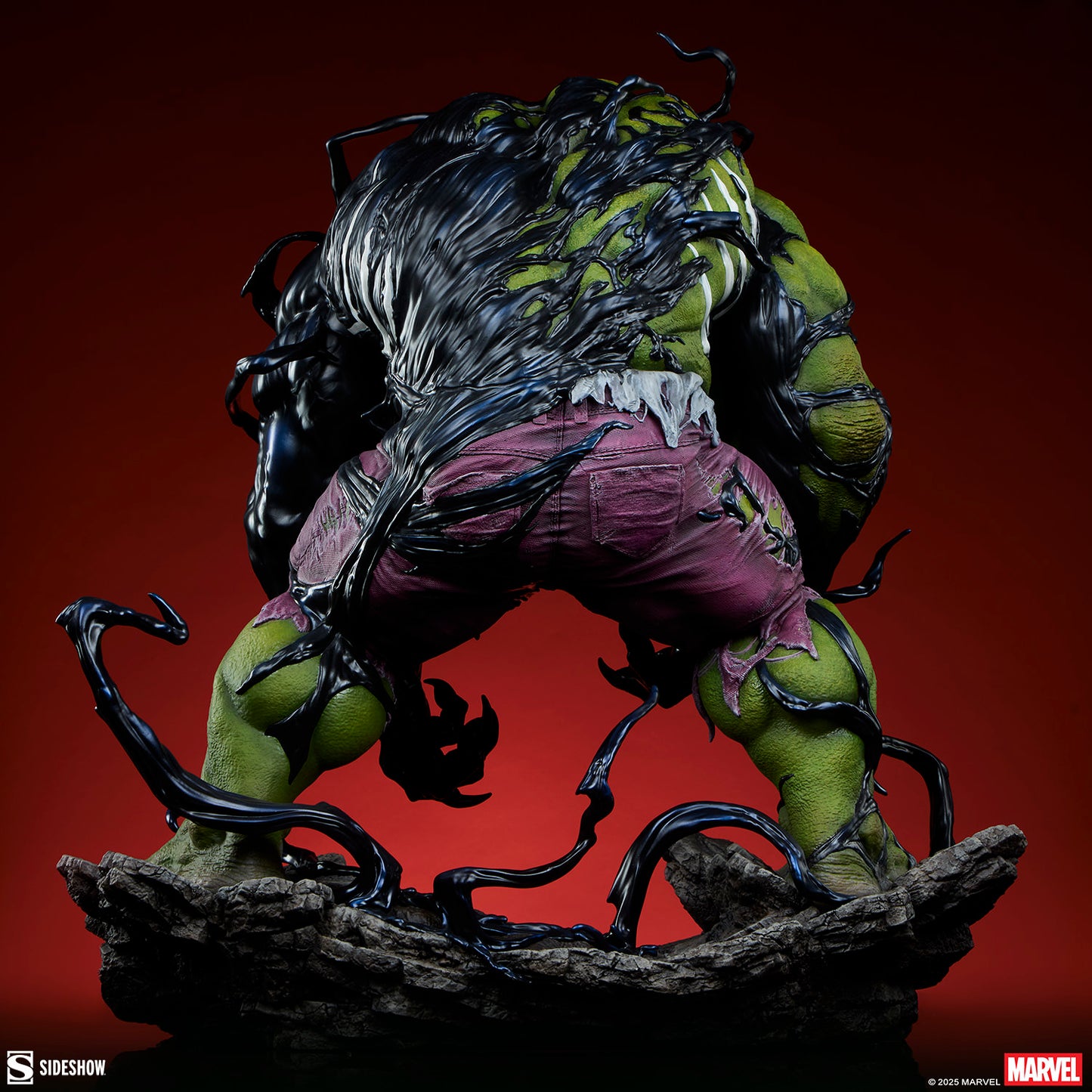 Venomized Hulk Premium Format™ Figure by Sideshow