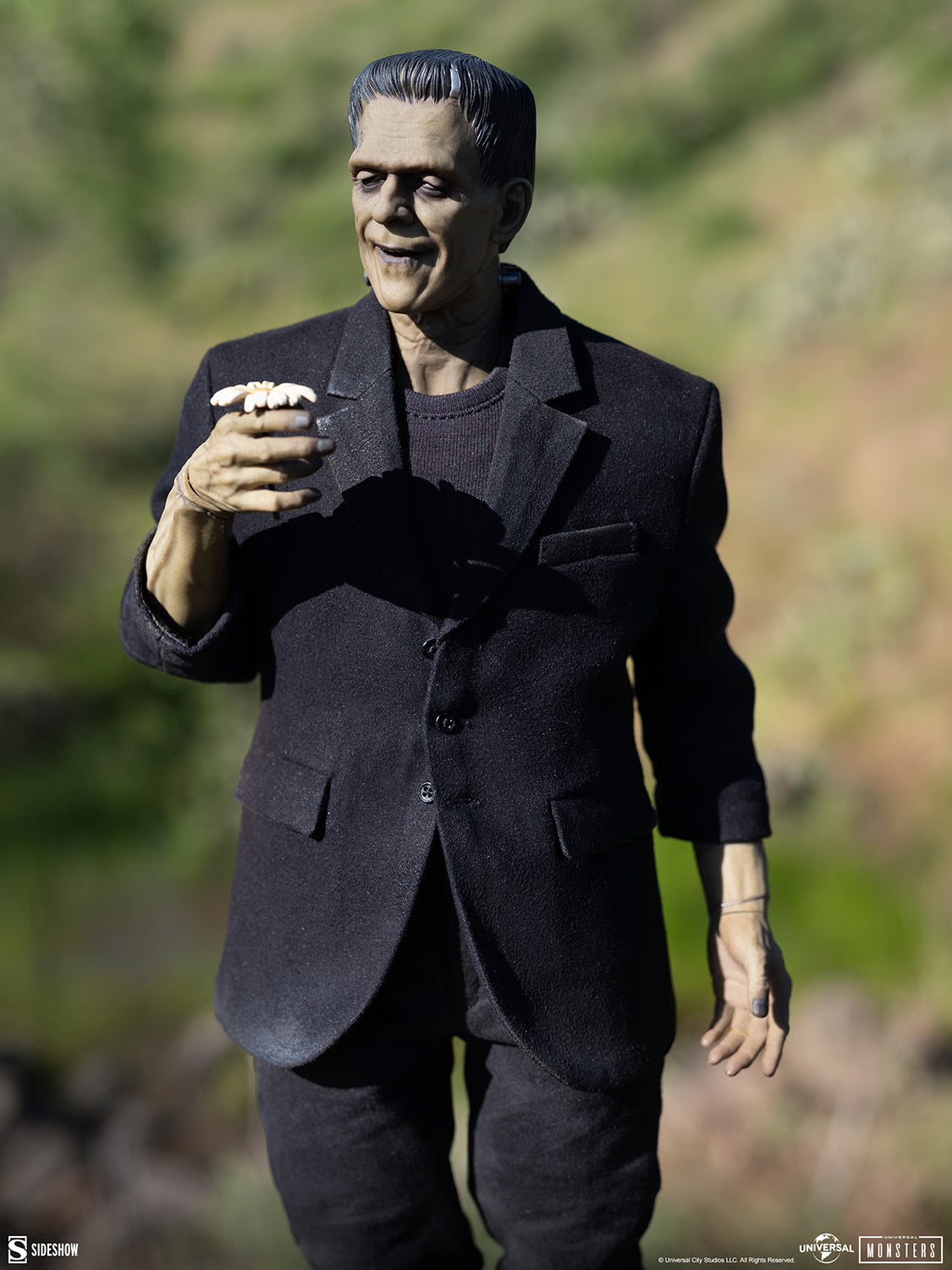 Frankenstein Deluxe Edition Sixth Scale Figure by Sideshow Collectibles | Universal Monsters
