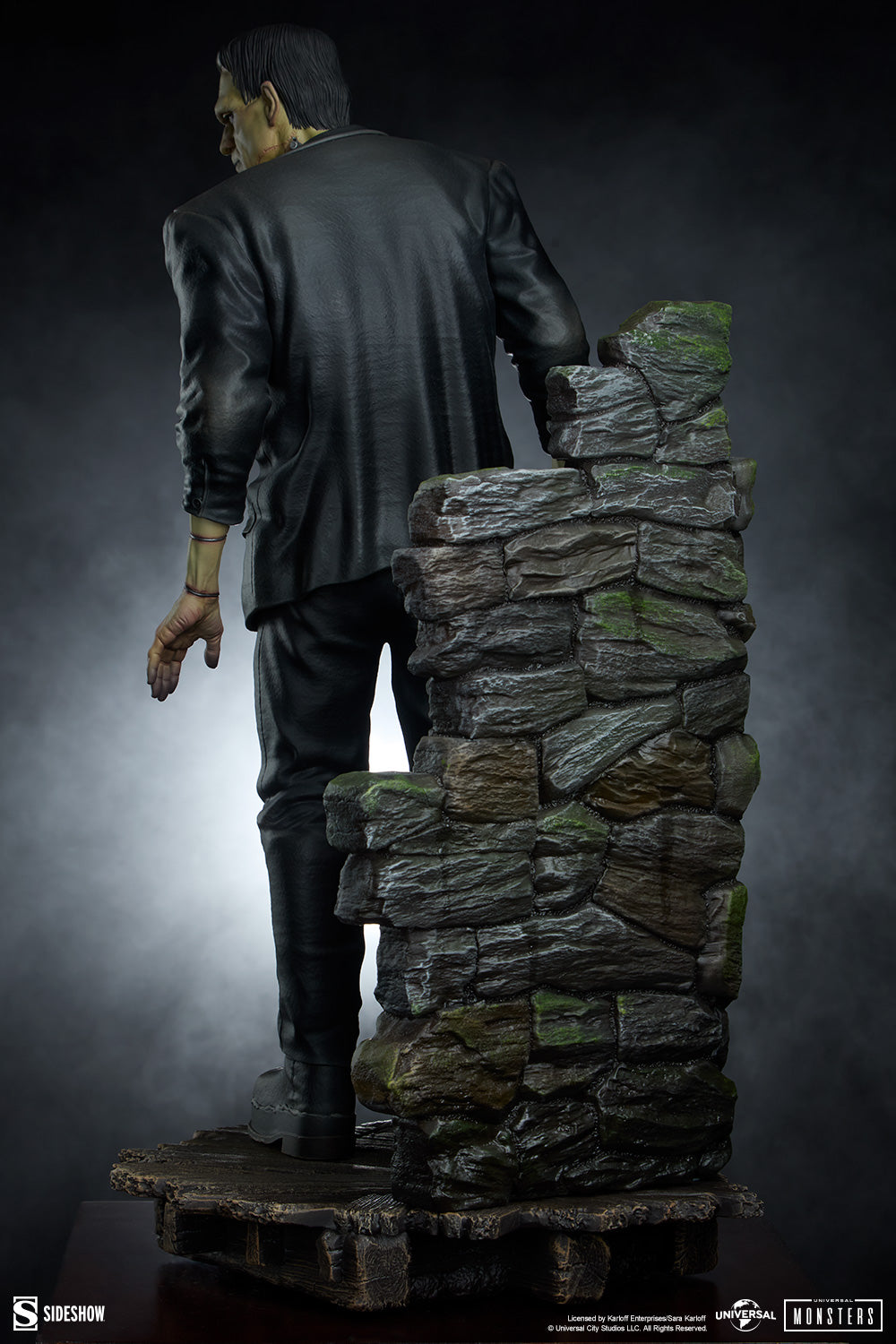 Frankenstein Premium Format™ Figure by Sideshow