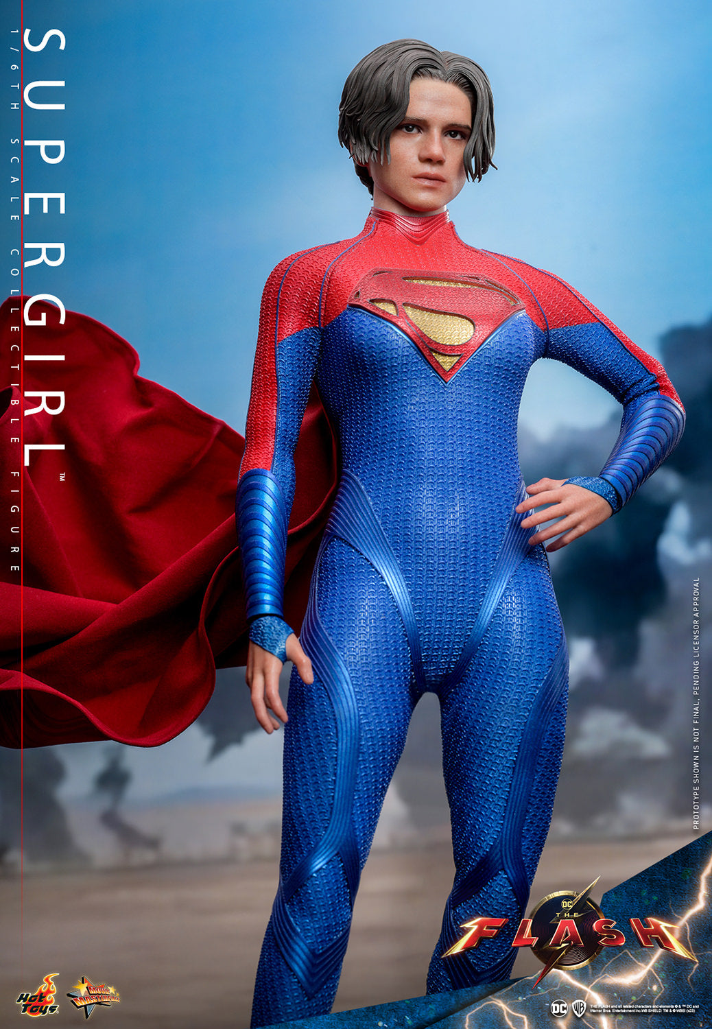 Supergirl Sixth Scale Figure by Hot Toys