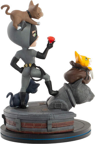 Batman: The Animated Series - Catwoman 5" Q-Fig Elite Statue