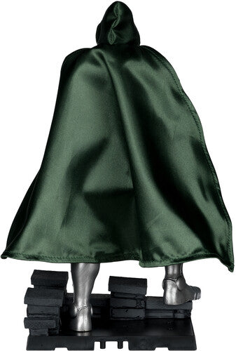 Doctor Doom 1:6 Scale Statue by McFarlane Toys