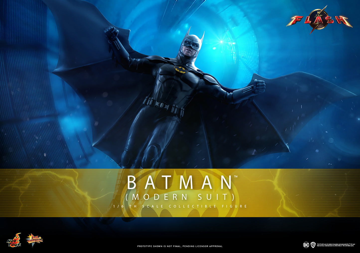 Batman (Modern Suit) 1/6 Scale Figure by Hot Toys