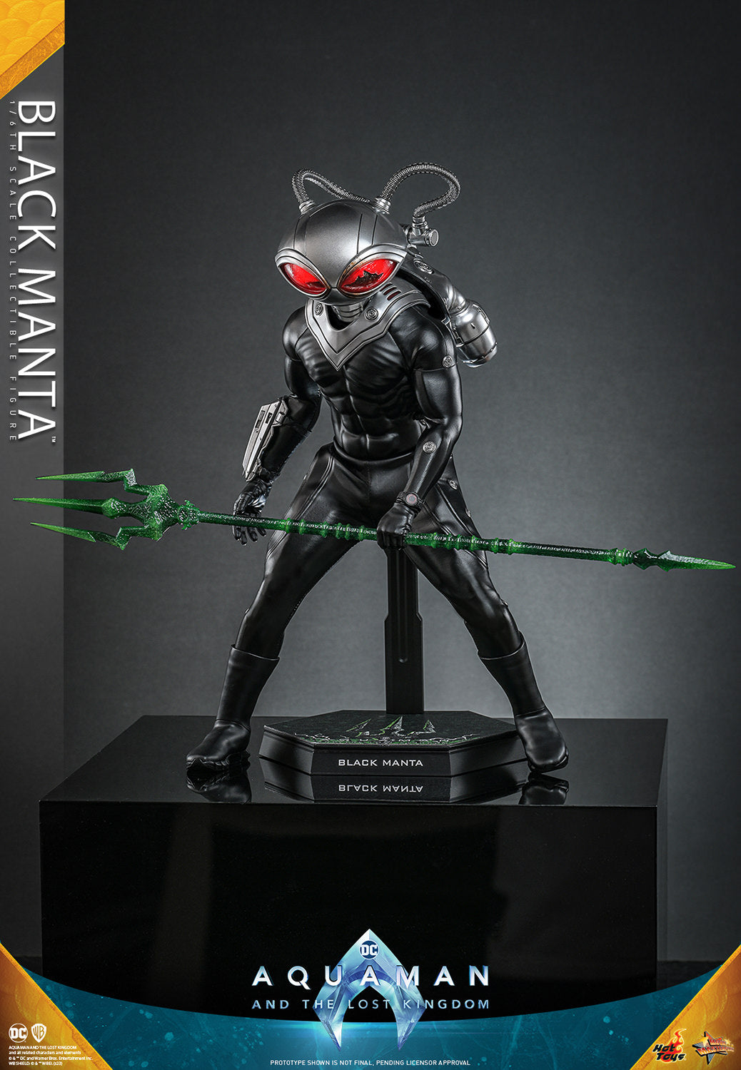 Black Manta 1/6 Scale Figure by Hot Toys