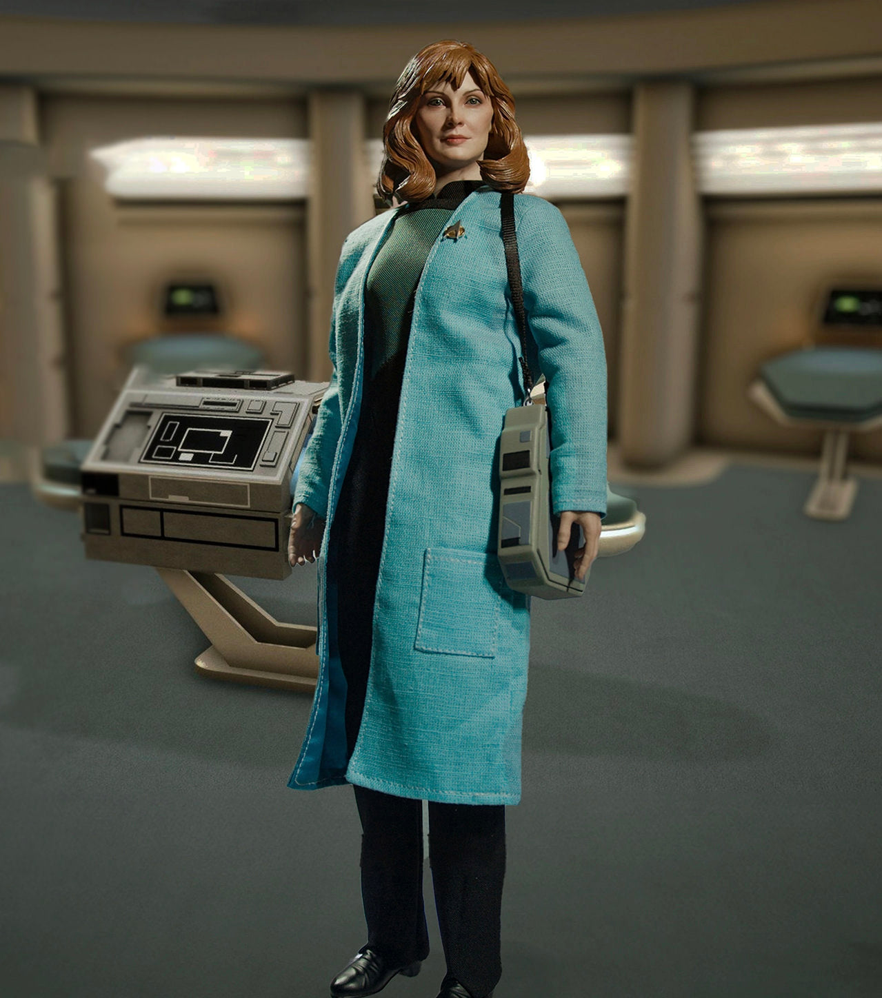 Dr. Beverly Crusher (Standard Edition) 1/6 Scale Figure