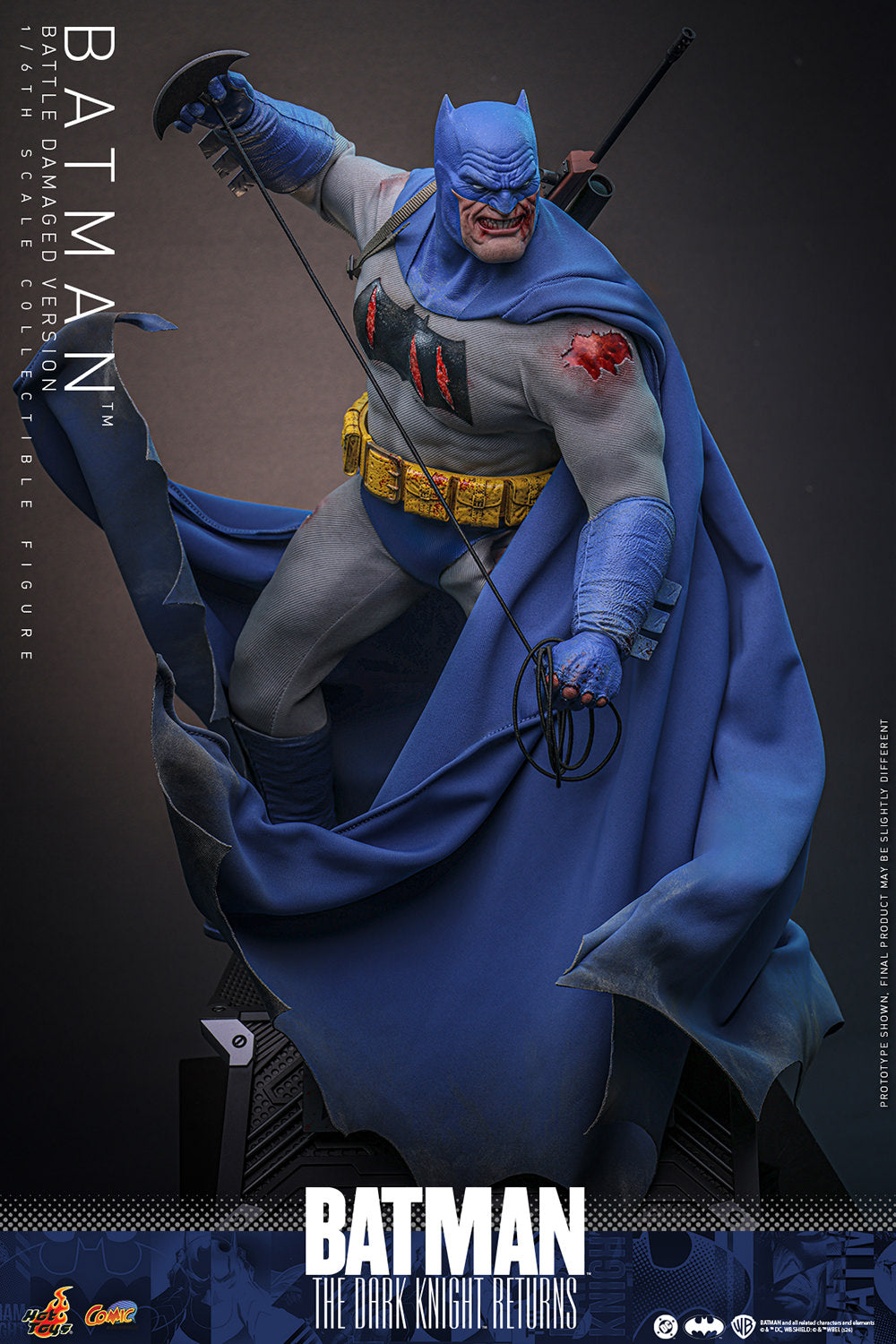 Batman The Dark Knight Returns (Battle Damaged Version) Sixth Scale Figure