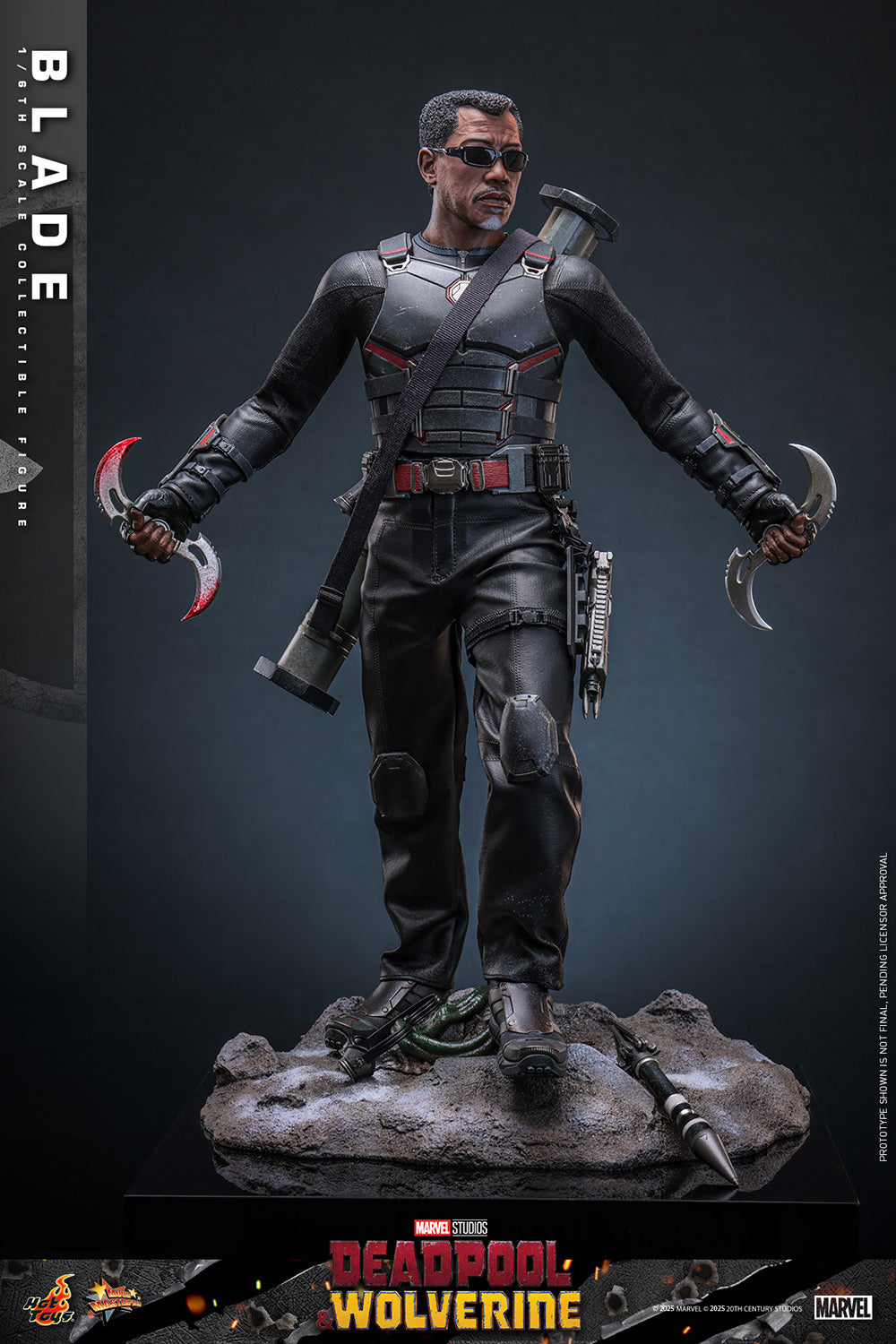 Blade Sixth Scale Figure by Hot Toys