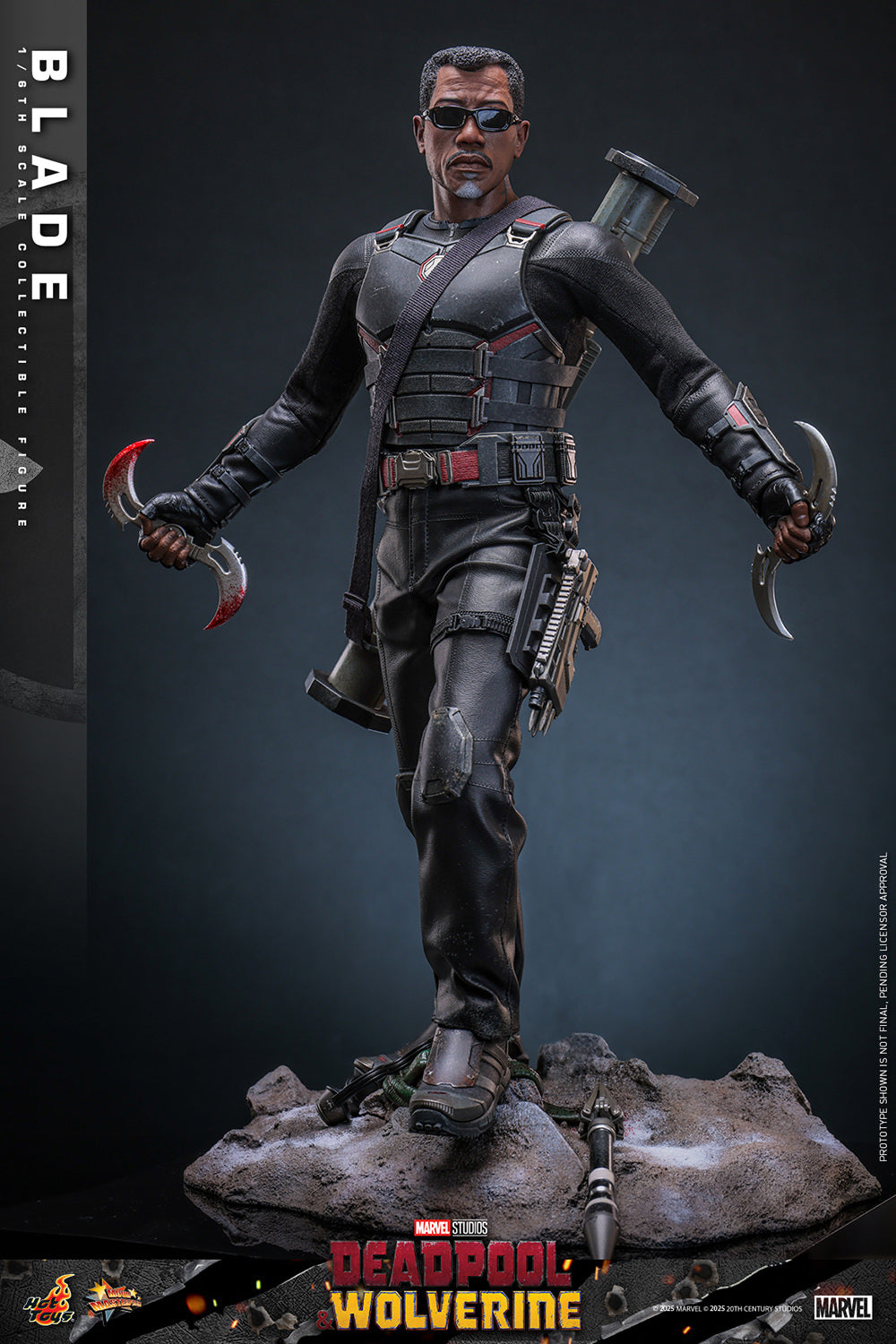 Blade Sixth Scale Figure by Hot Toys