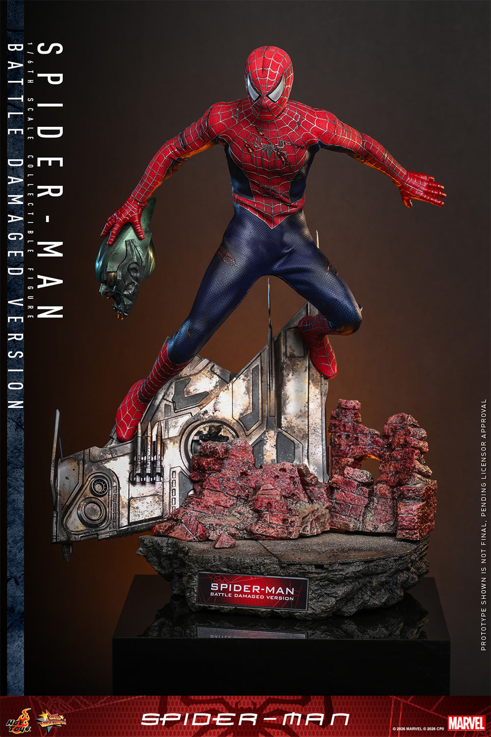 Spider-Man (Battle Damaged Version) – 1/6 Scale Figure by Hot Toys