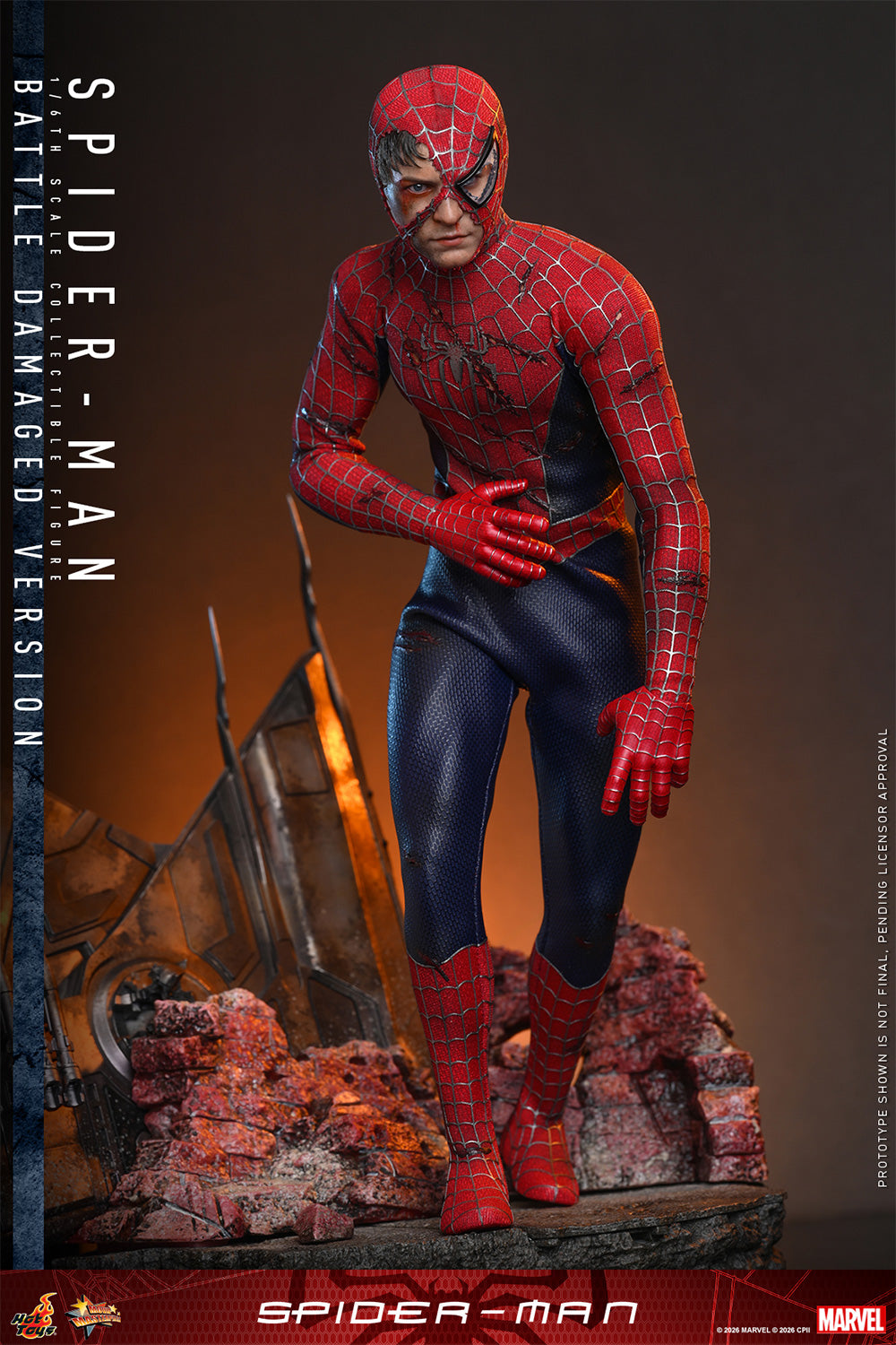 Spider-Man (Battle Damaged Version) – 1/6 Scale Figure by Hot Toys