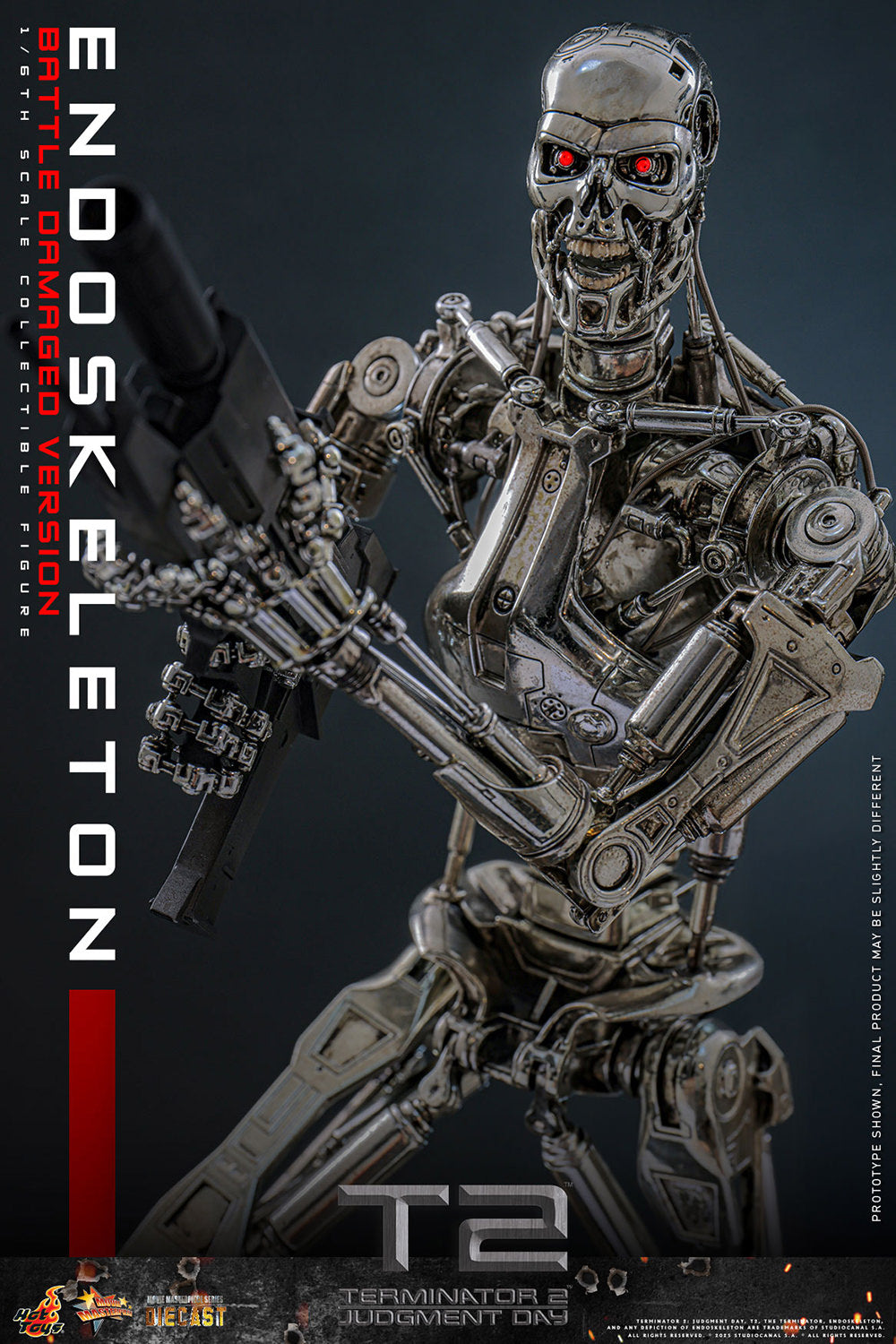 Hot Toys Terminator 2 Endoskeleton (Battle Damaged) Sixth Scale Figure