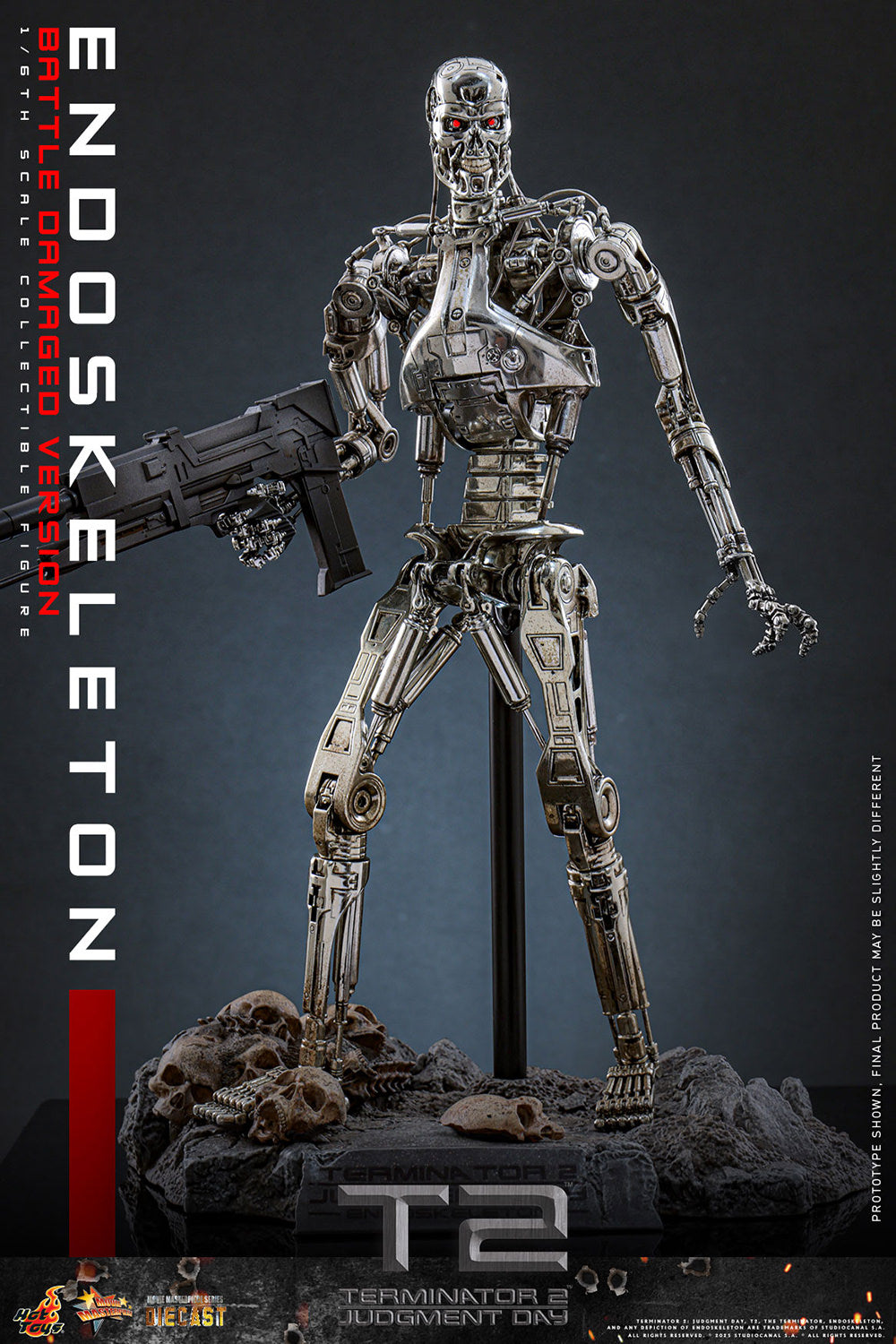 Hot Toys Terminator 2 Endoskeleton (Battle Damaged) Sixth Scale Figure