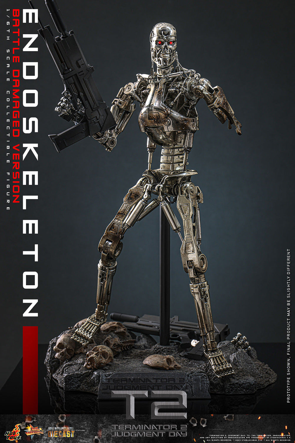 Hot Toys Terminator 2 Endoskeleton (Battle Damaged) Sixth Scale Figure