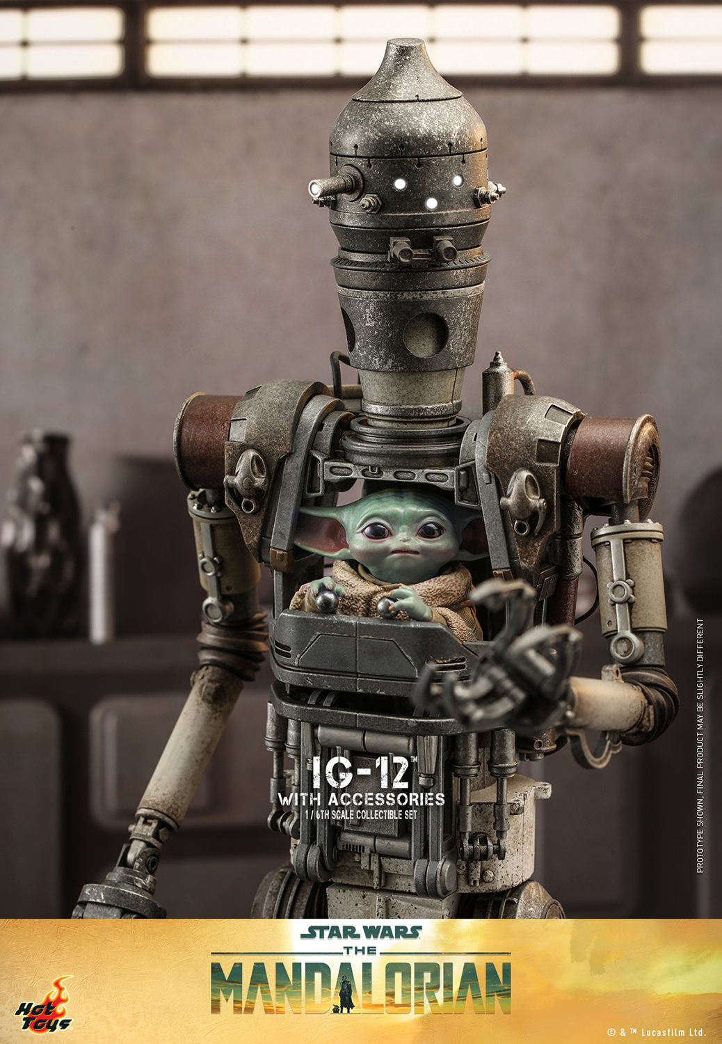 IG-12 with Accessories Sixth Scale Figure Set by Hot Toys