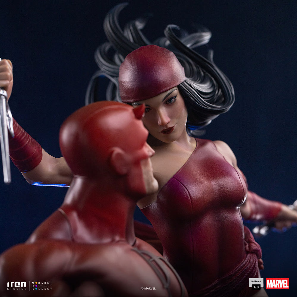 Daredevil and Elektra 1:6 Scale Statue by Iron Studios