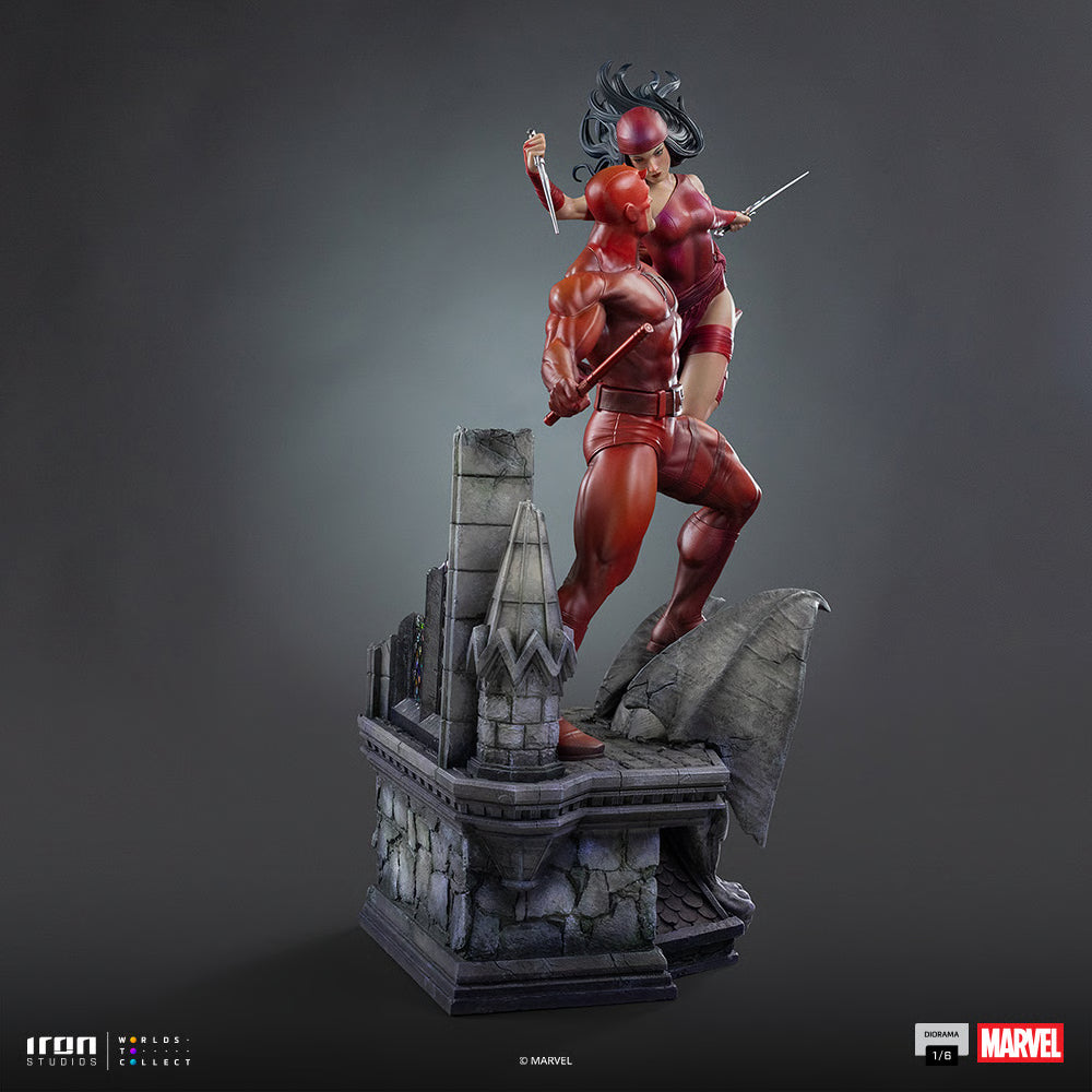 Daredevil and Elektra 1:6 Scale Statue by Iron Studios