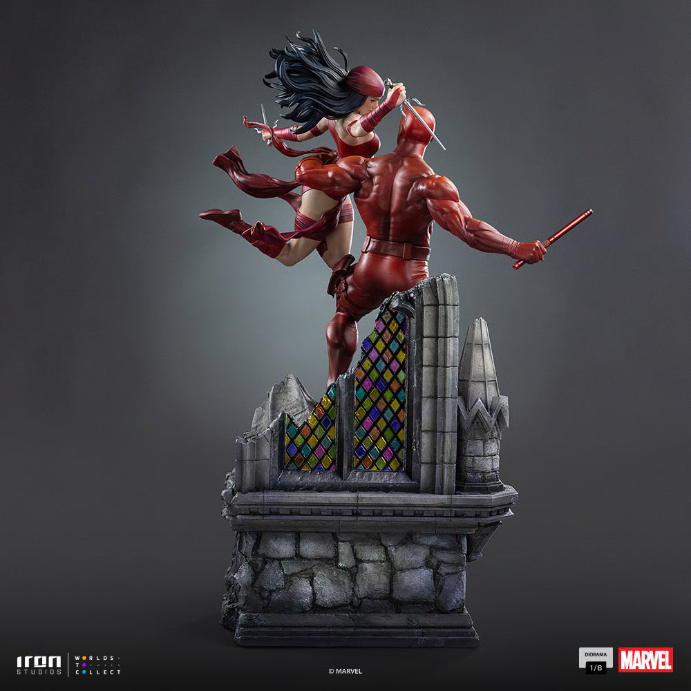 Daredevil and Elektra 1:6 Scale Statue by Iron Studios