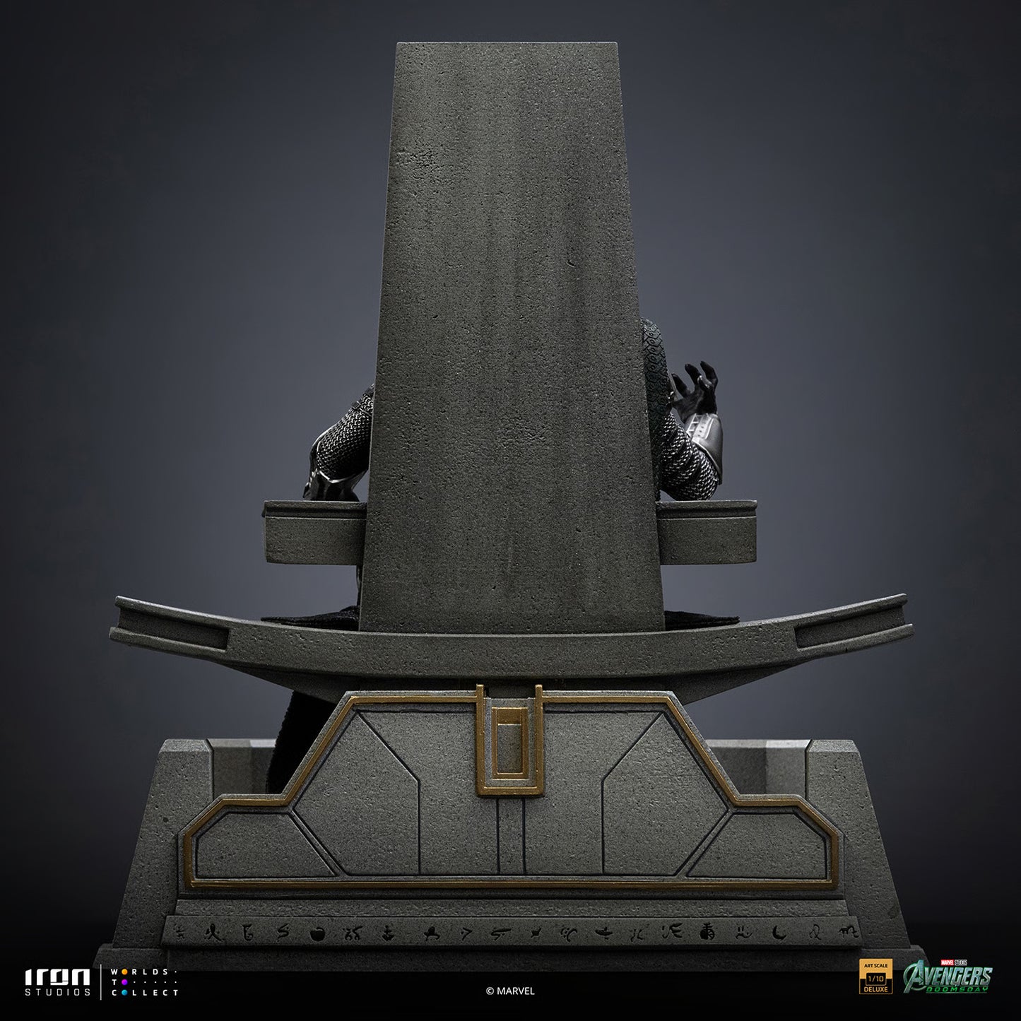 Doctor Doom on Throne - Deluxe Art Scale 1:10 Statue (Avengers: Doomsday)