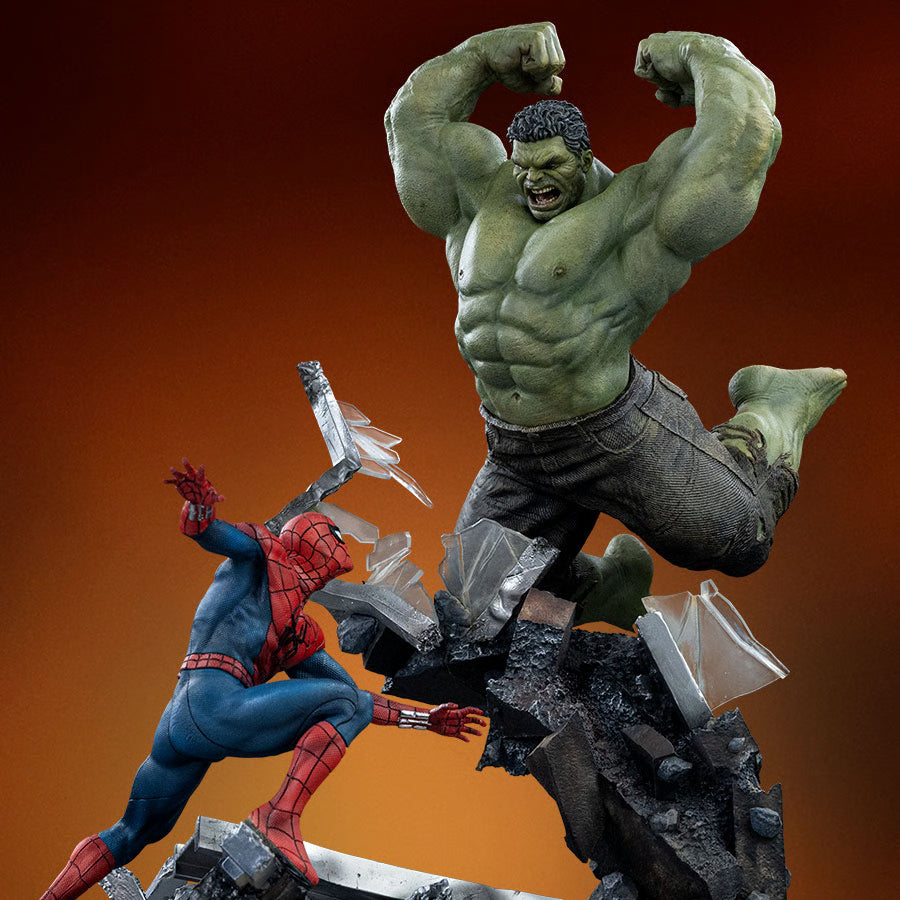Spider-Man vs Hulk 1:10 Scale Statue by Iron Studios