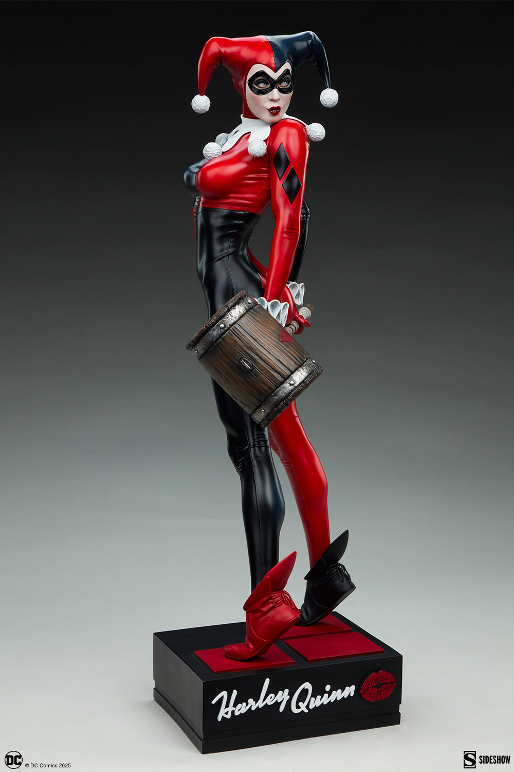 Harley Quinn Premium Format Figure