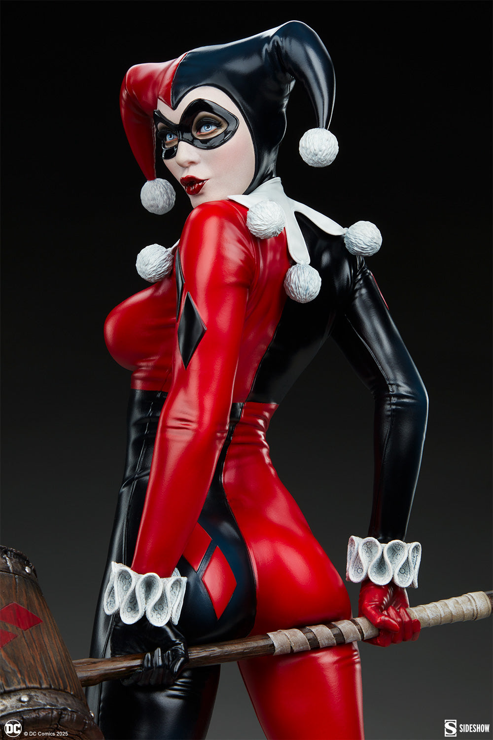 Harley Quinn Premium Format Figure