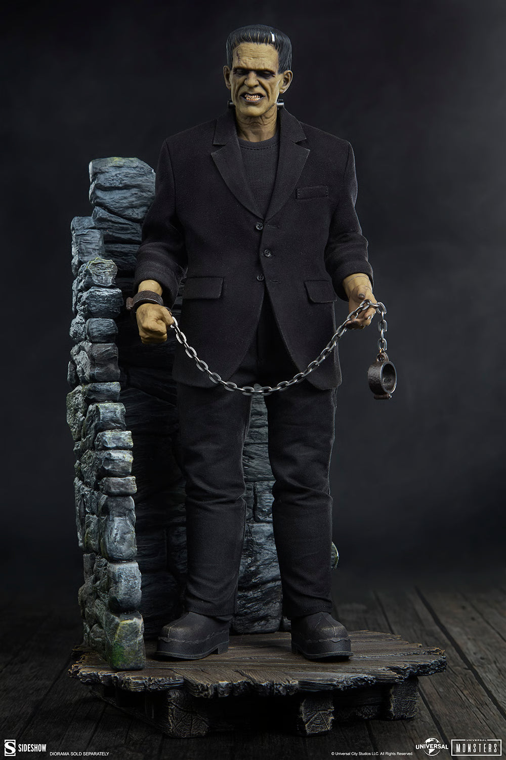 Frankenstein Deluxe Edition Sixth Scale Figure by Sideshow Collectibles | Universal Monsters