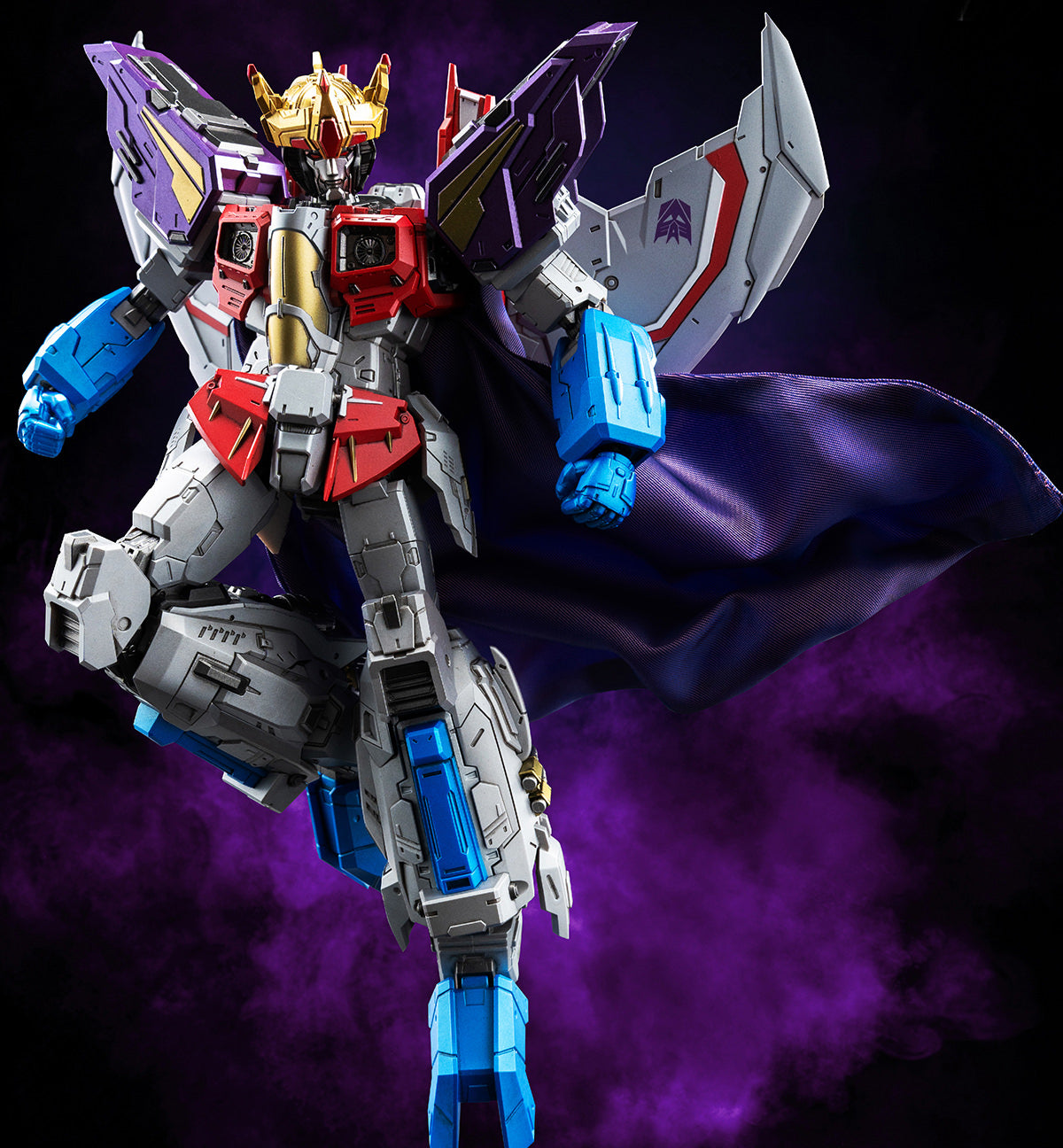 Coronation Starscream MDLX Action Figure