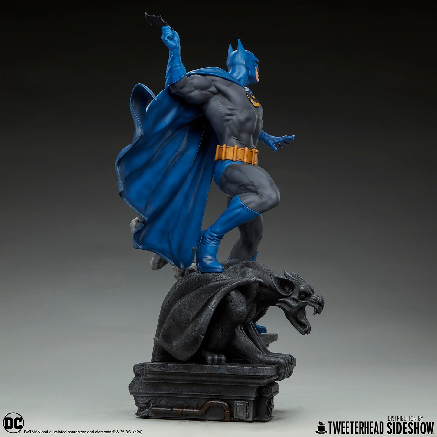 Batman (Retro Edition) Quarter Scale Maquette