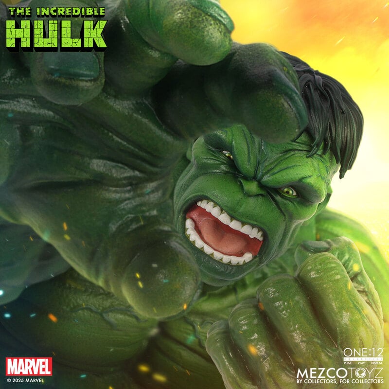 Mezco One 12 Collective Incredible Hulk Action Figure