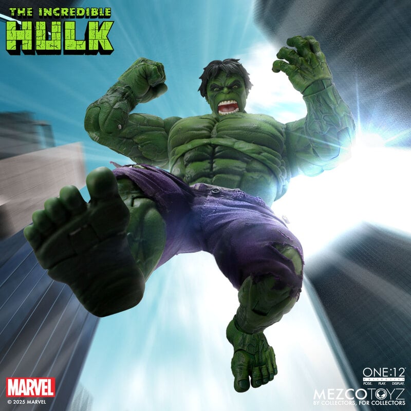 Mezco One 12 Collective Incredible Hulk Action Figure