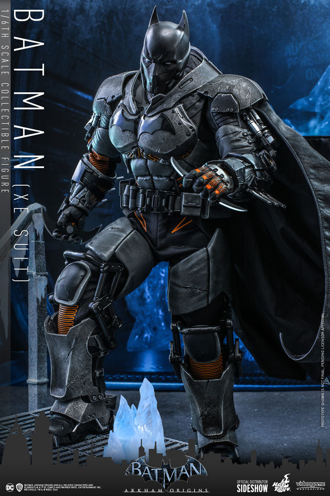 Hot Toys Batman (XE Suit) 1/6 Scale Figure