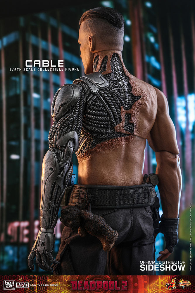 Hot Toys Cable 1/6 Scale Figure