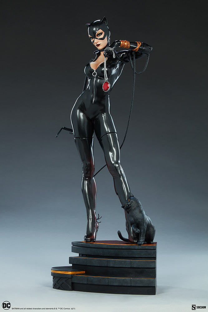 Sideshow Collectibles Catwoman Premium Format Figure