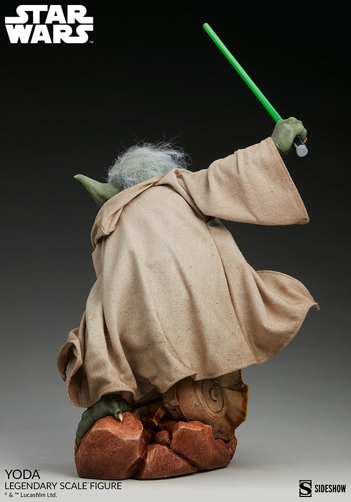 Yoda Legendary Scale Figure by Sideshow Collectibles