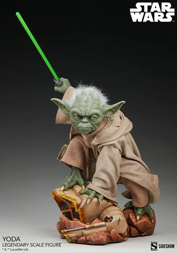 Yoda Legendary Scale Figure by Sideshow Collectibles